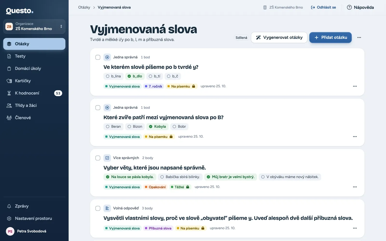 Sada otázek: tlačítka Vygenerovat otázky a Přidat otázku, pod nimi otázky sady