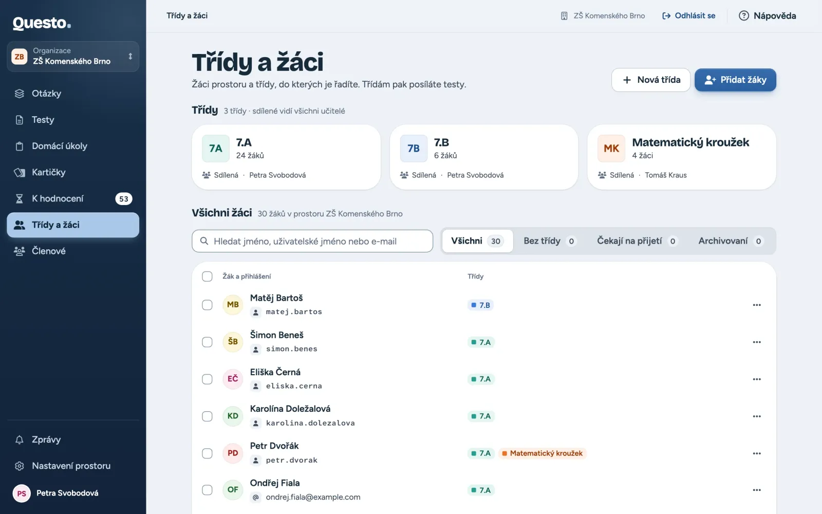Přehled Třídy a žáci: dlaždice tříd a seznam všech žáků s filtrem