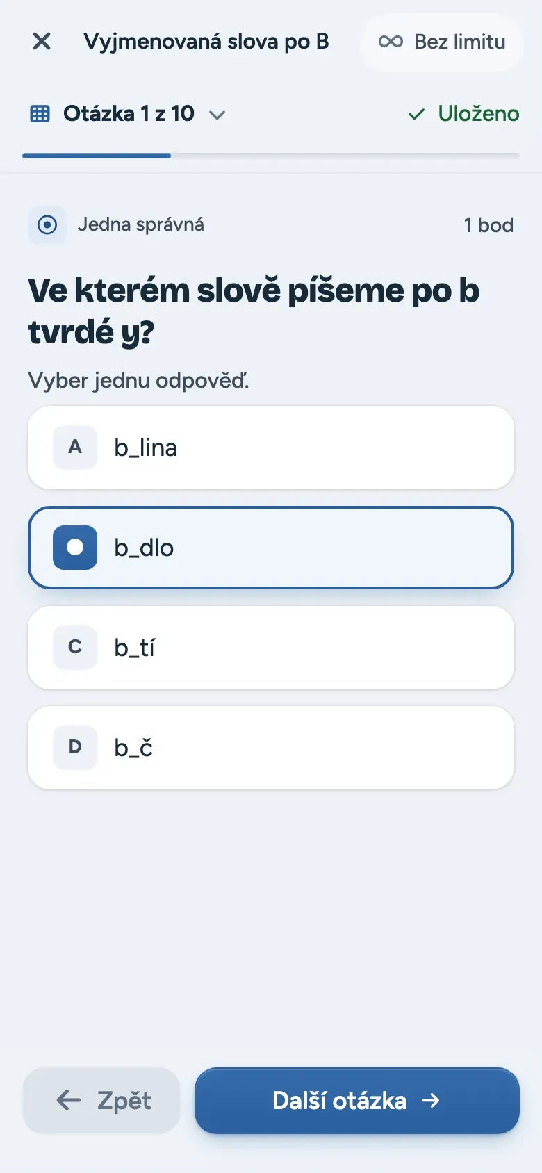 Otázka testu s jednou správnou odpovědí na telefonu žáka